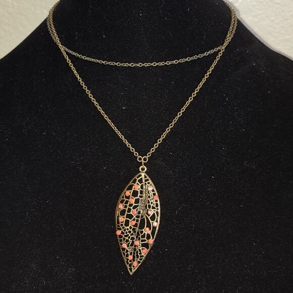 Long Leaf Pendant Necklace Antiquated Gold Style Vintage Nature Fall Boho - Picture 1 of 9